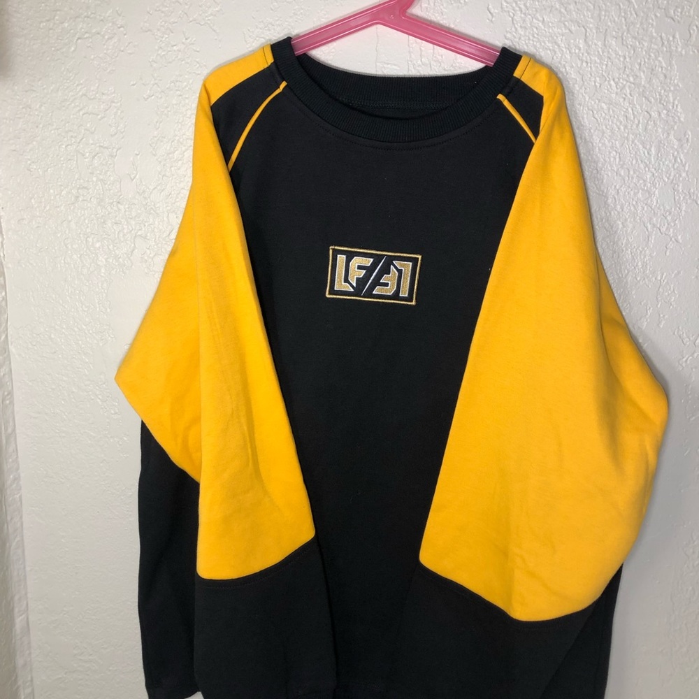 New Women’s LF Crew neck